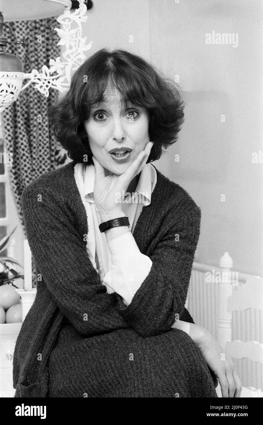 Actress Una Stubbs pictured at home. 8th February 1979. Stock Photo