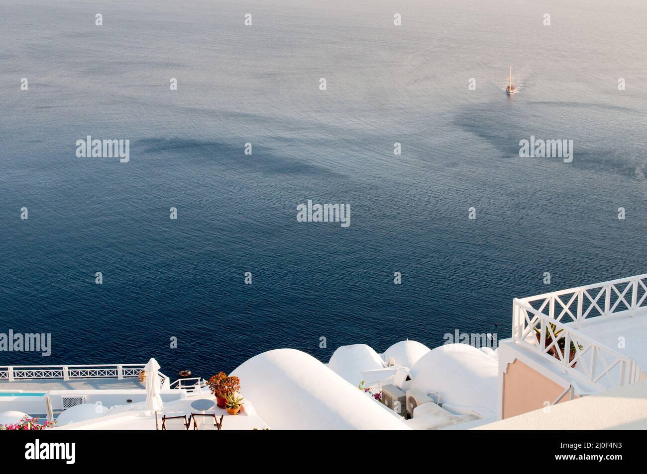 Santorini traditional white and blue architecture. Cyclades Greek islands, Greece. Stock Photo