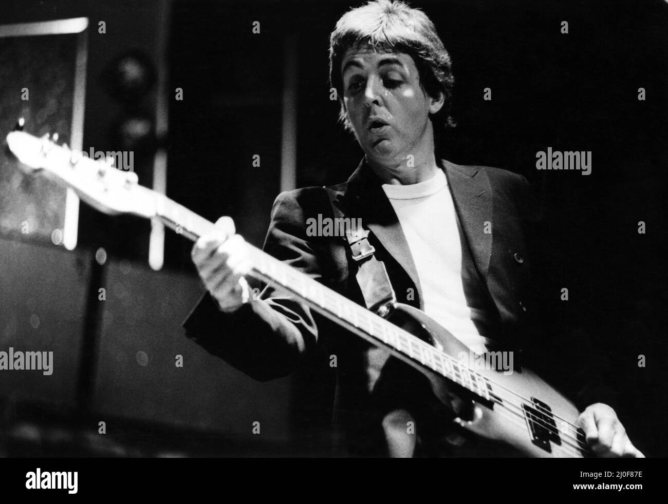 paul-mccartney-wings-black-and-white-stock-photos-images-alamy