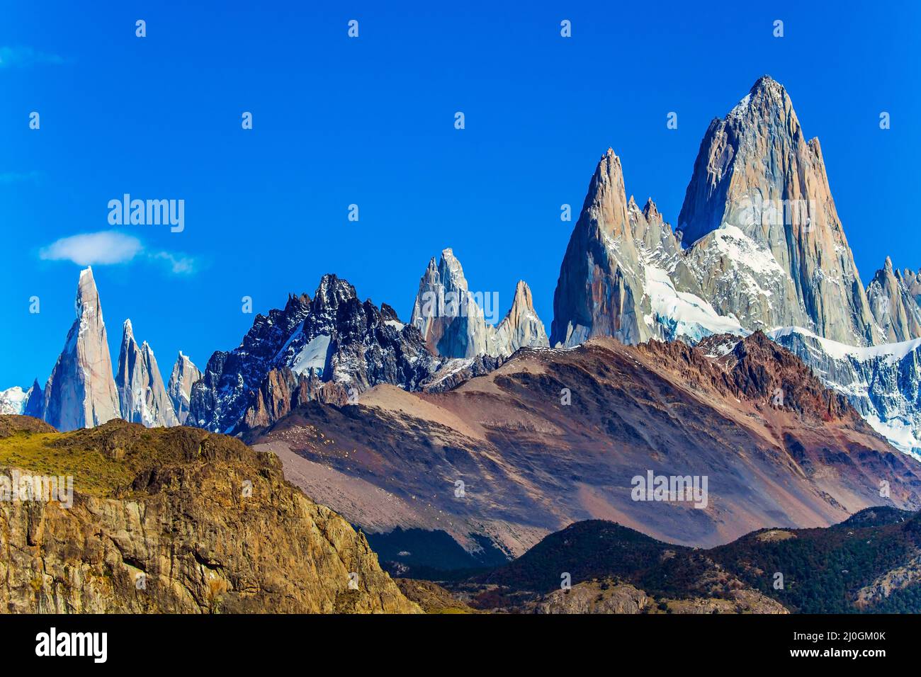 Mountain Rangwe Scenic mountain range summer hi-res stock photography and images - Alamy