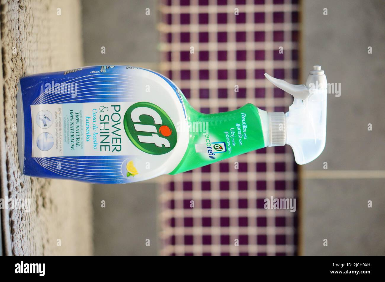 POZNAN, POLAND - Nov 25, 2017: The Cif Cream cleaning product for kitchen  and bathroom in a plastic bottle Stock Photo - Alamy