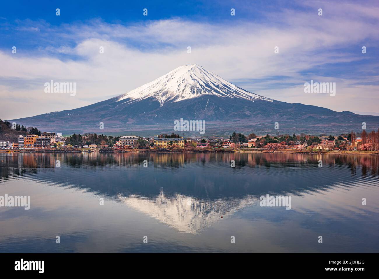 Mt fuji kawaguchiko japan hires stock photography and images Alamy