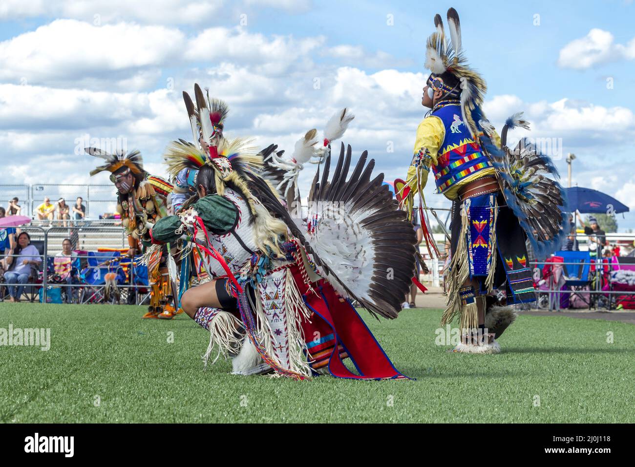 Powwow native american hi-res stock photography and images - Alamy