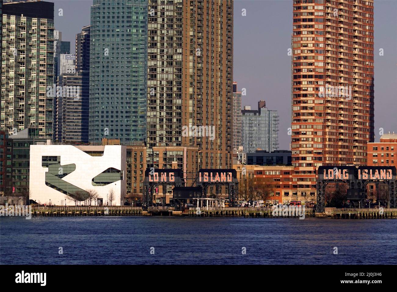 Long Island City Queens waterfront in NYC Stock Photo Alamy