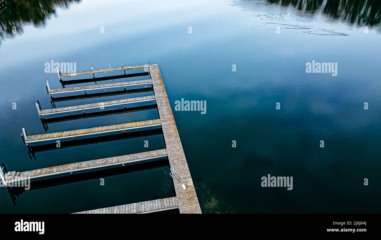 Tranquil lake reflects morning hi-res stock photography and images - Alamy
