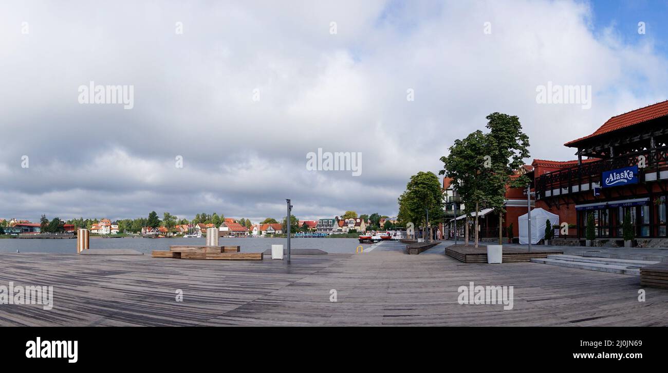 The waterfront boardwalk in Mikolajki on Lake Sniardwy Stock Photo