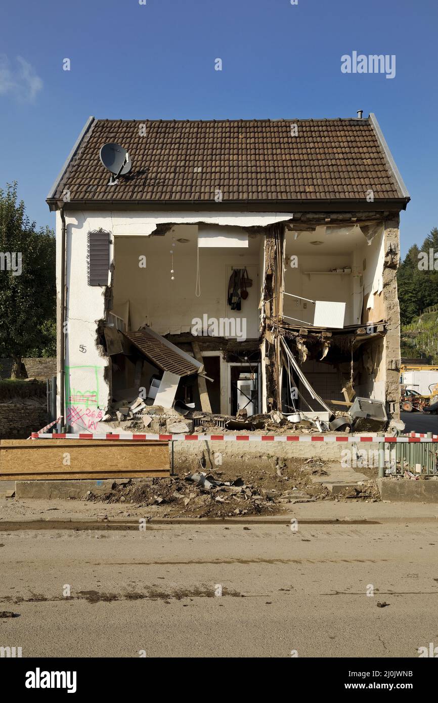 Destroyed house, flood disaster 2021, Ahr Valley, Dernau, Rhineland-Palatinate, Germany, Europe Stock Photo