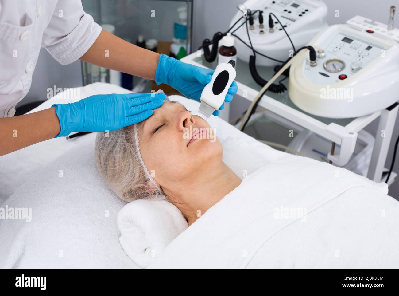 Aesthetic studio mature woman hi-res stock photography and images - Alamy