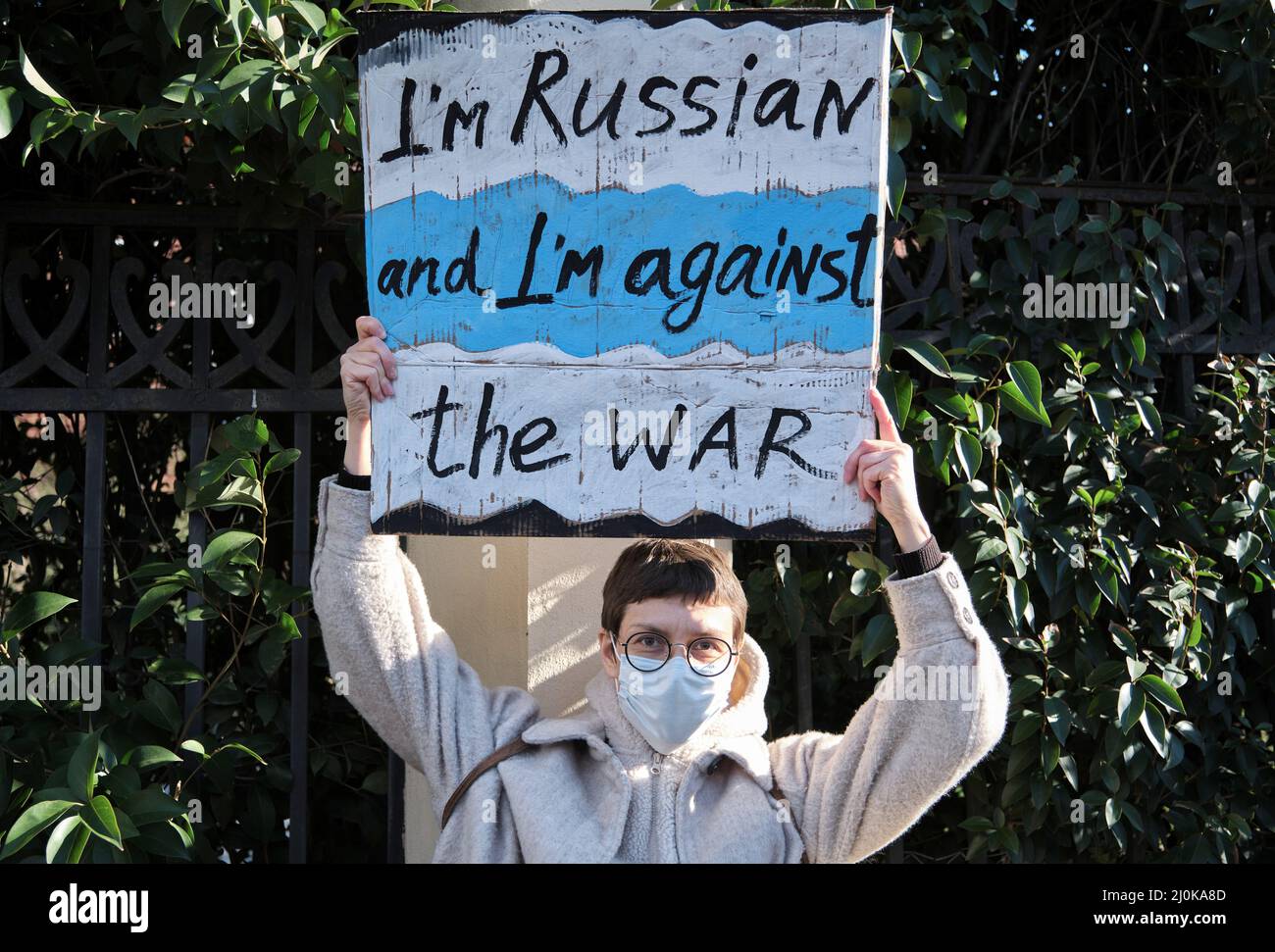 Russian protest against the war with Ukraine in Georgia near the Embassy of Ukraine. 'I am Russian and I'm against the war' poster. Georgia. Tbilisi Stock Photo