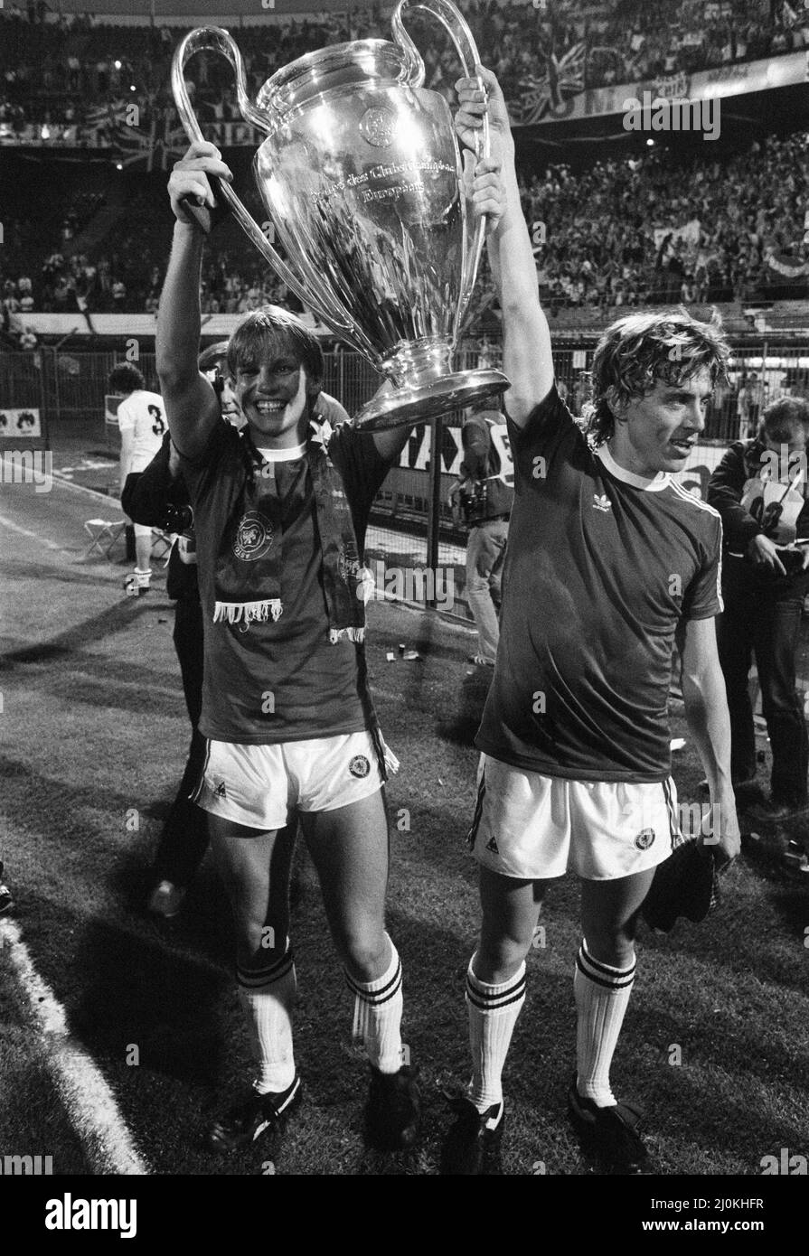 Fanion Pennant Finale Coupe D'europe Aston Villa Bay Munich 1982 Avec