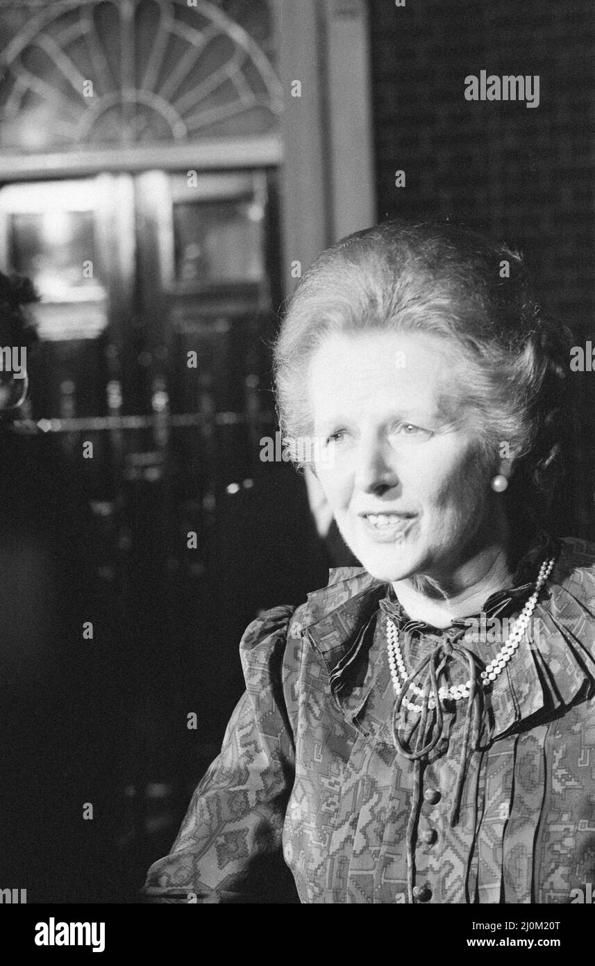 Margaret Thatcher PM pictured speaking to the press outside Downing Street, London, evening of Monday 14th June 1982.  Falklands Conflict. A ceasefire was declared on 14th June and the commander of the Argentine garrison in Stanley, surrendered to Major General Jeremy Moore the same day. Stock Photo