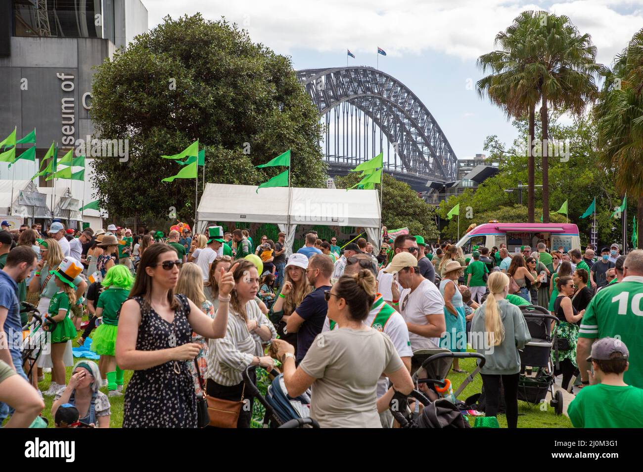 st paddys day march in sydney