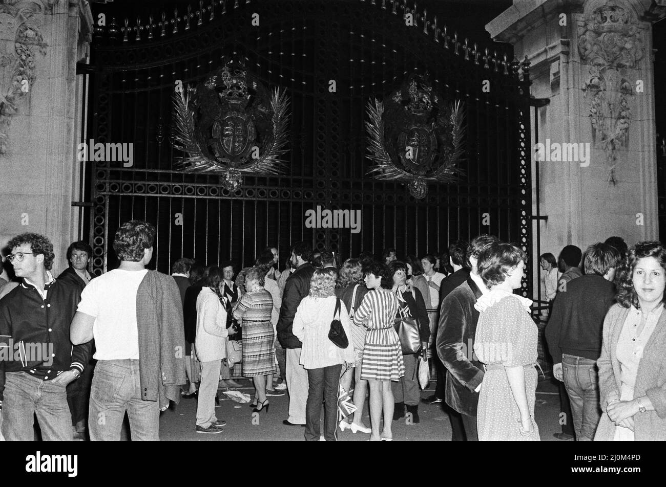 Prince of wales gate Black and White Stock Photos & Images Alamy