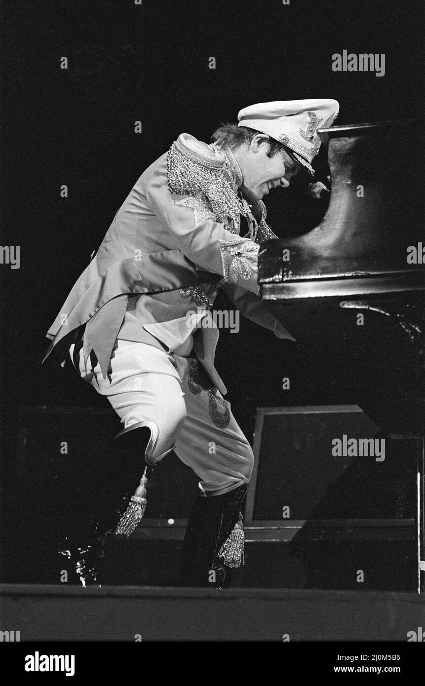 Elton John in concert at Birmingham Hippodrome. 21st April 1979 Stock Photo  - Alamy