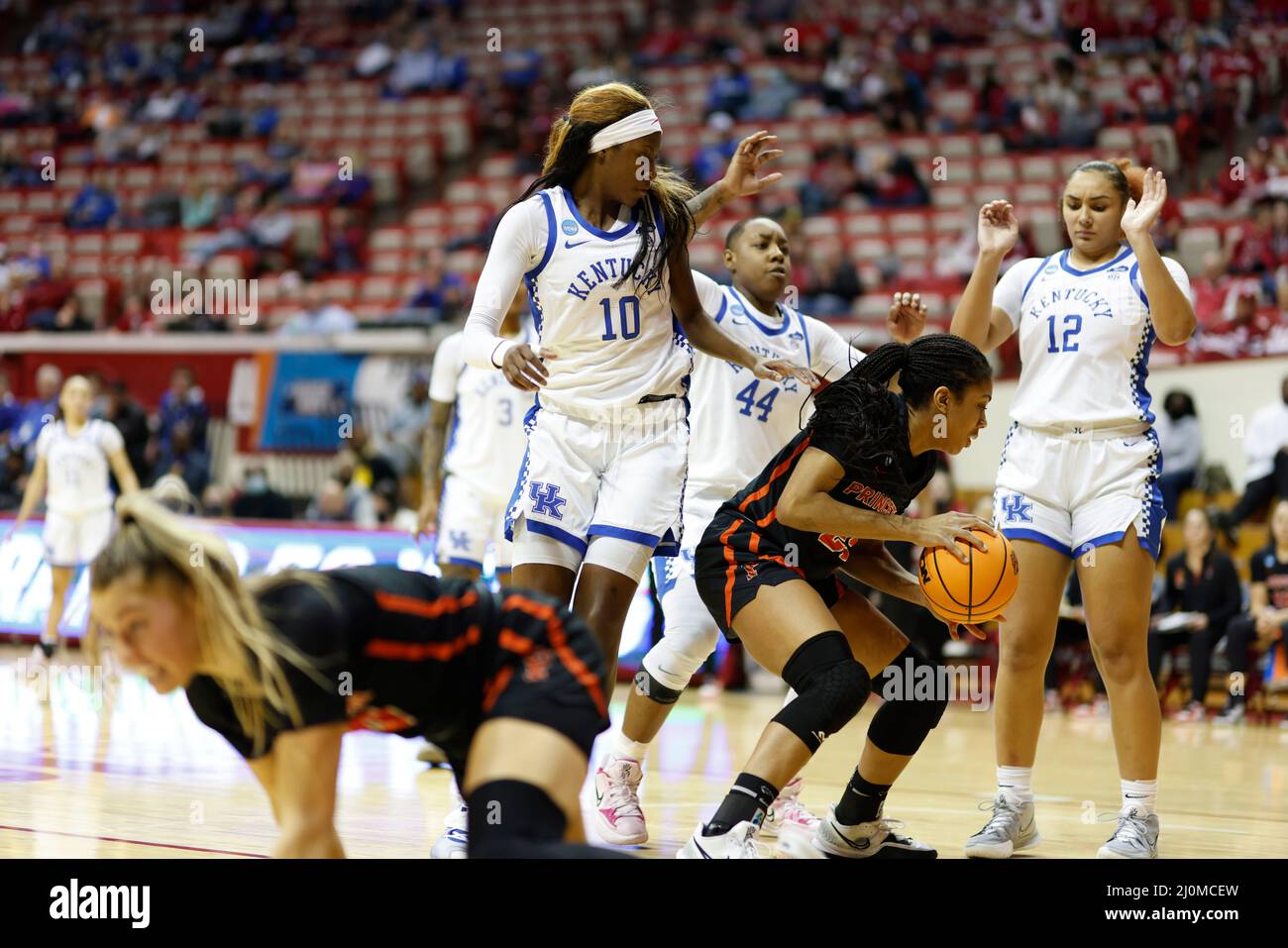 Chet nweke hires stock photography and images Alamy