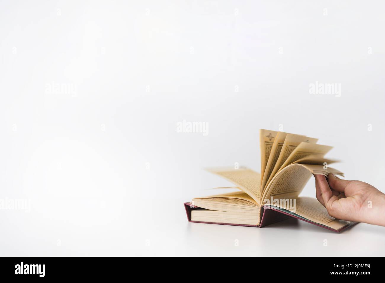 Pages of book turning corner hires stock photography and images Alamy