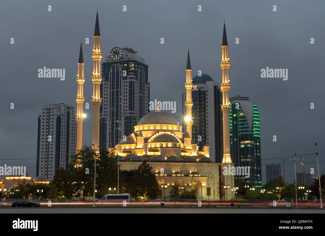 GROZNY, RUSSIA - SEPTEMBER 29, 2021: The Heart of Chechnya Mosque in the night urban landscape. Grozny, Chechen Republic Stock Photo