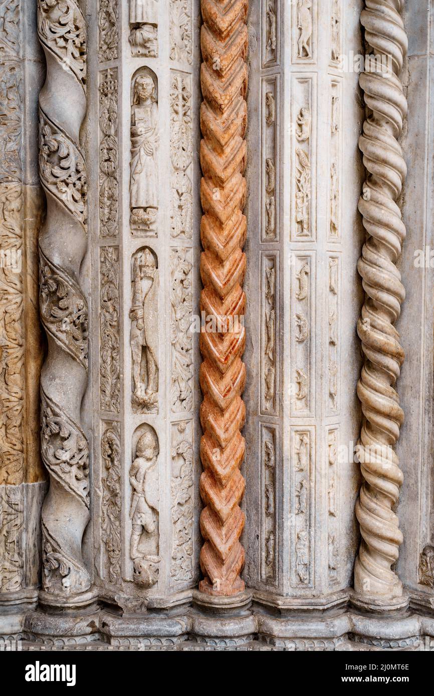 Door details of the Basilica of Santa Maria Maggiore. Bergamo, Italy Stock Photo
