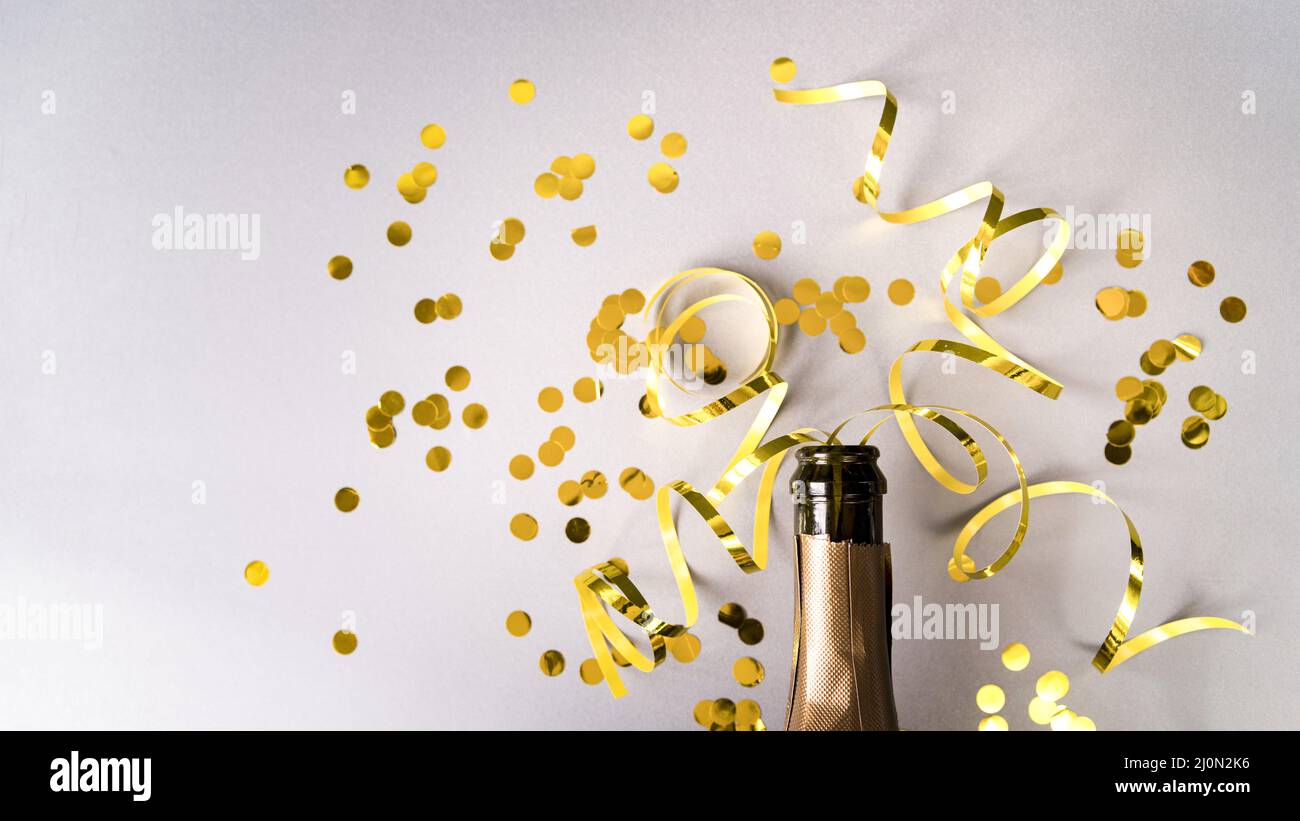 Champagne Streamer
