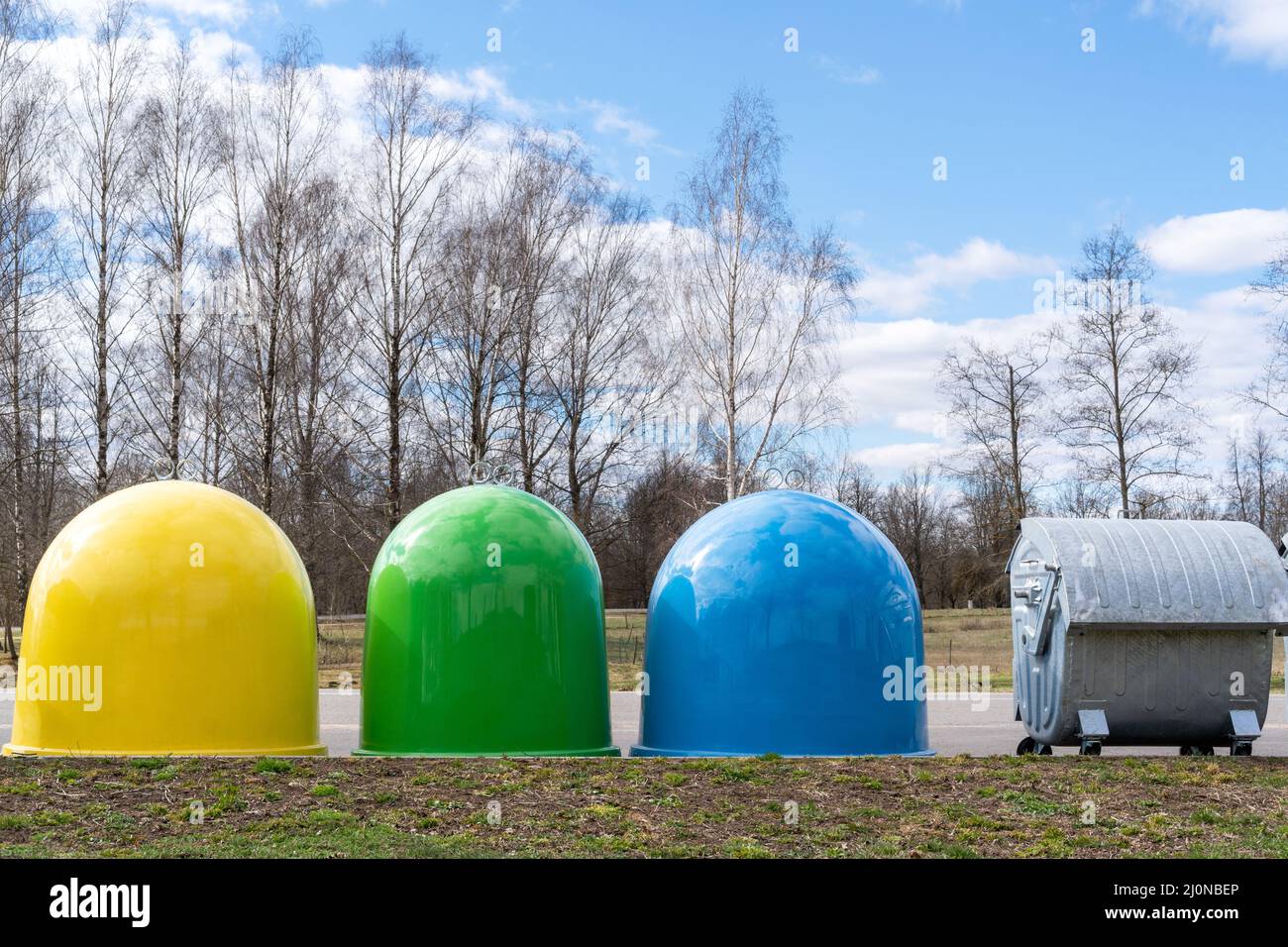 Industrial garbage bins hi-res stock photography and images - Alamy