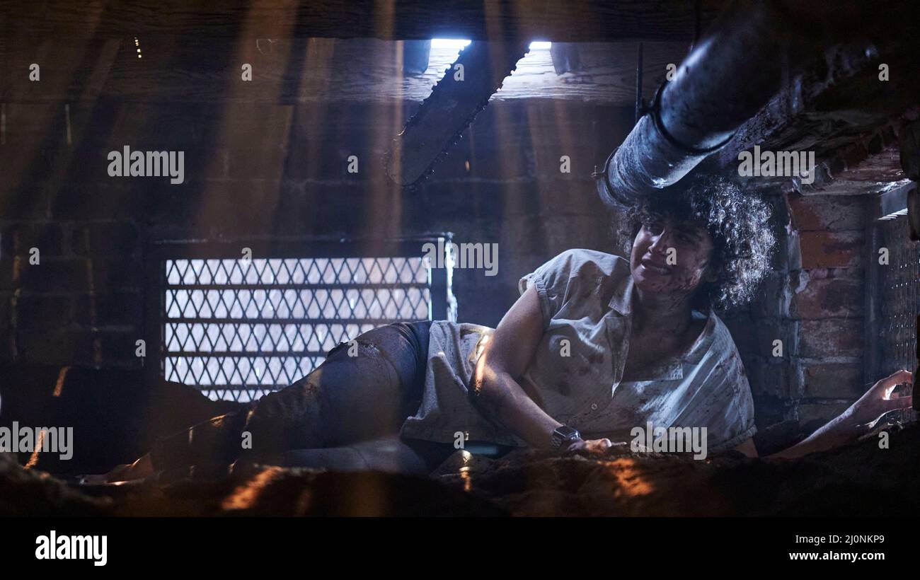 SARAH YARKIN in TEXAS CHAINSAW MASSACRE (2022), directed by DAVID BLUE