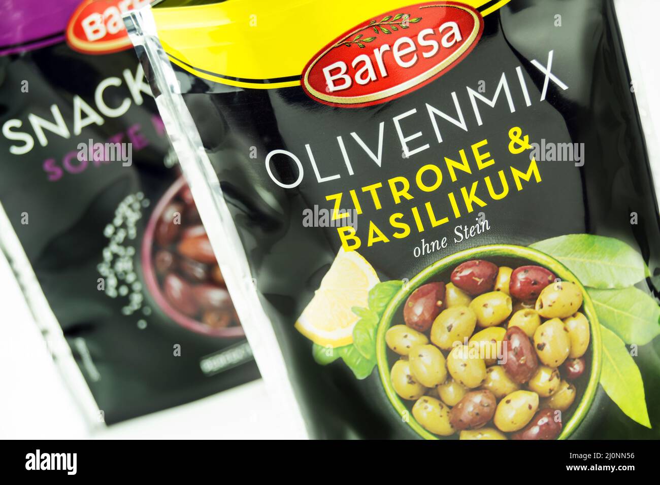 Hamburg, Germany - Febuary 22 2022: Tüte Baresa Oliven Zitrone und  Basilikum - Bag of Baresa Olives Lemon and Basil Stock Photo - Alamy