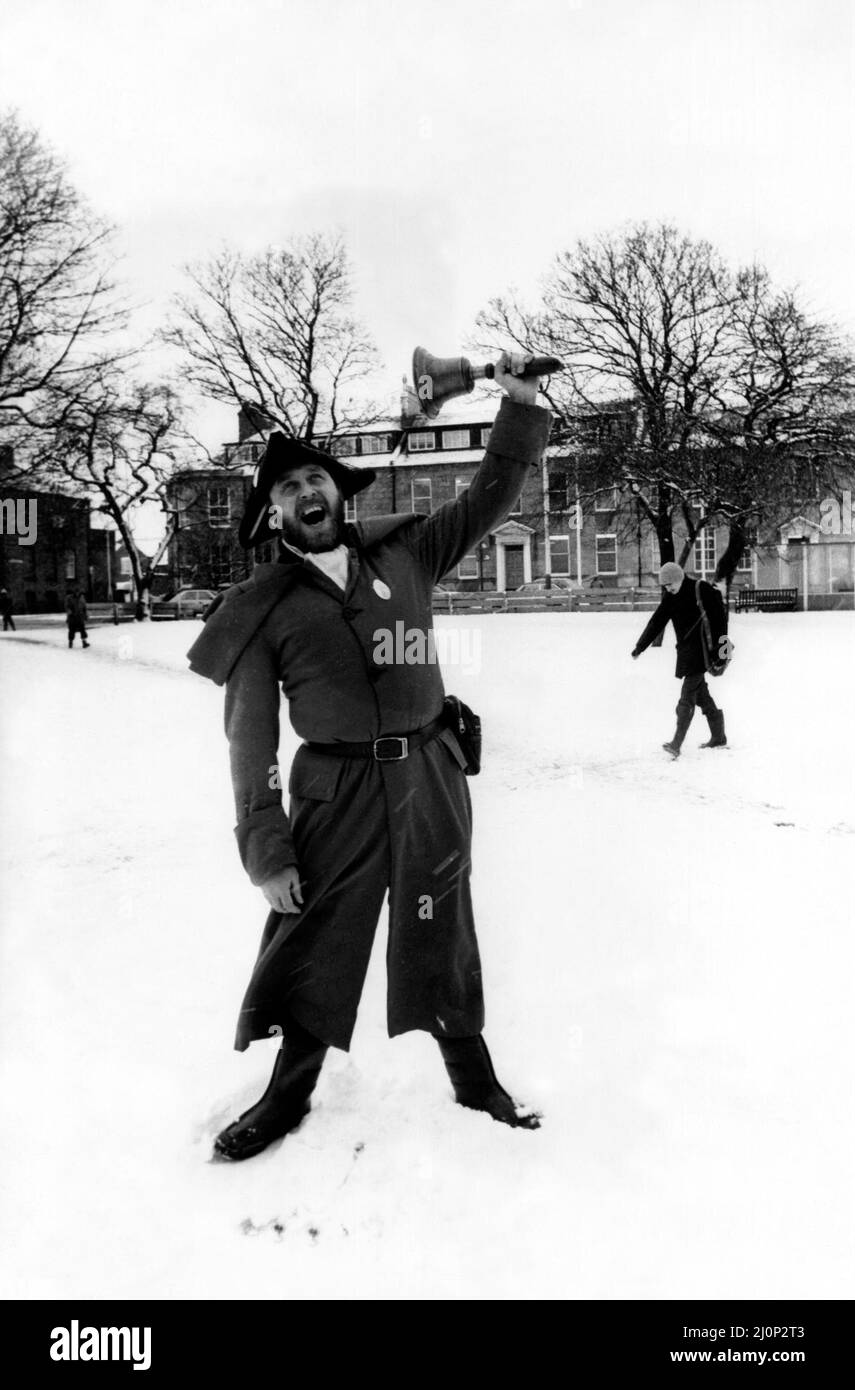 Town Crier John Stevenson struggled through the snow at Northumberland Square in North Sheilds, to launch North Tyneside Council's campaign urging residents to claim all the Government benefits they can 23 January 1984 Stock Photo