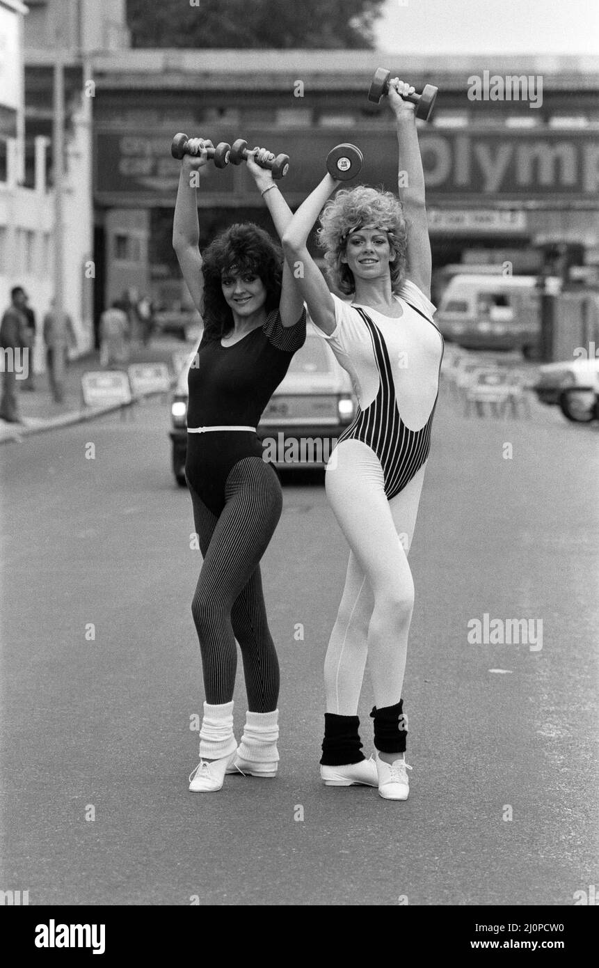 Leg warmers 1980s fashion hi-res stock photography and images - Alamy