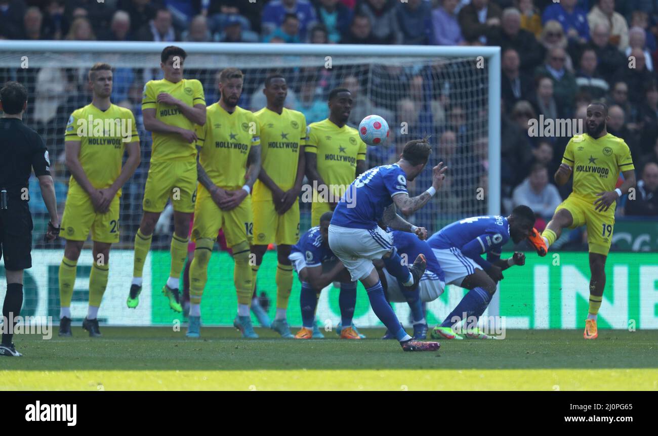 JAMES MADDISON SCORES FREE KICK, LEICESTER CITY FC V BRENFORD FC, 2022 Stock Photo