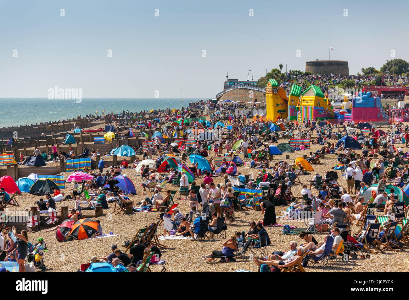 Crowded Eastbourne beach for the Airbourne show Stock Photo Alamy