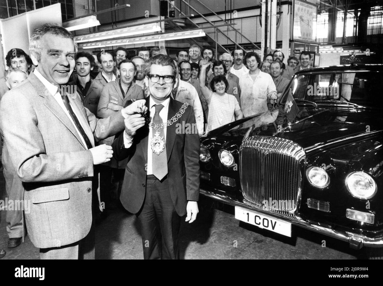 John Egan pictured with the Lord Mayor of Coventry, Eddie Weaver, at a Jaguar production plant. 27th January 1983. Stock Photo
