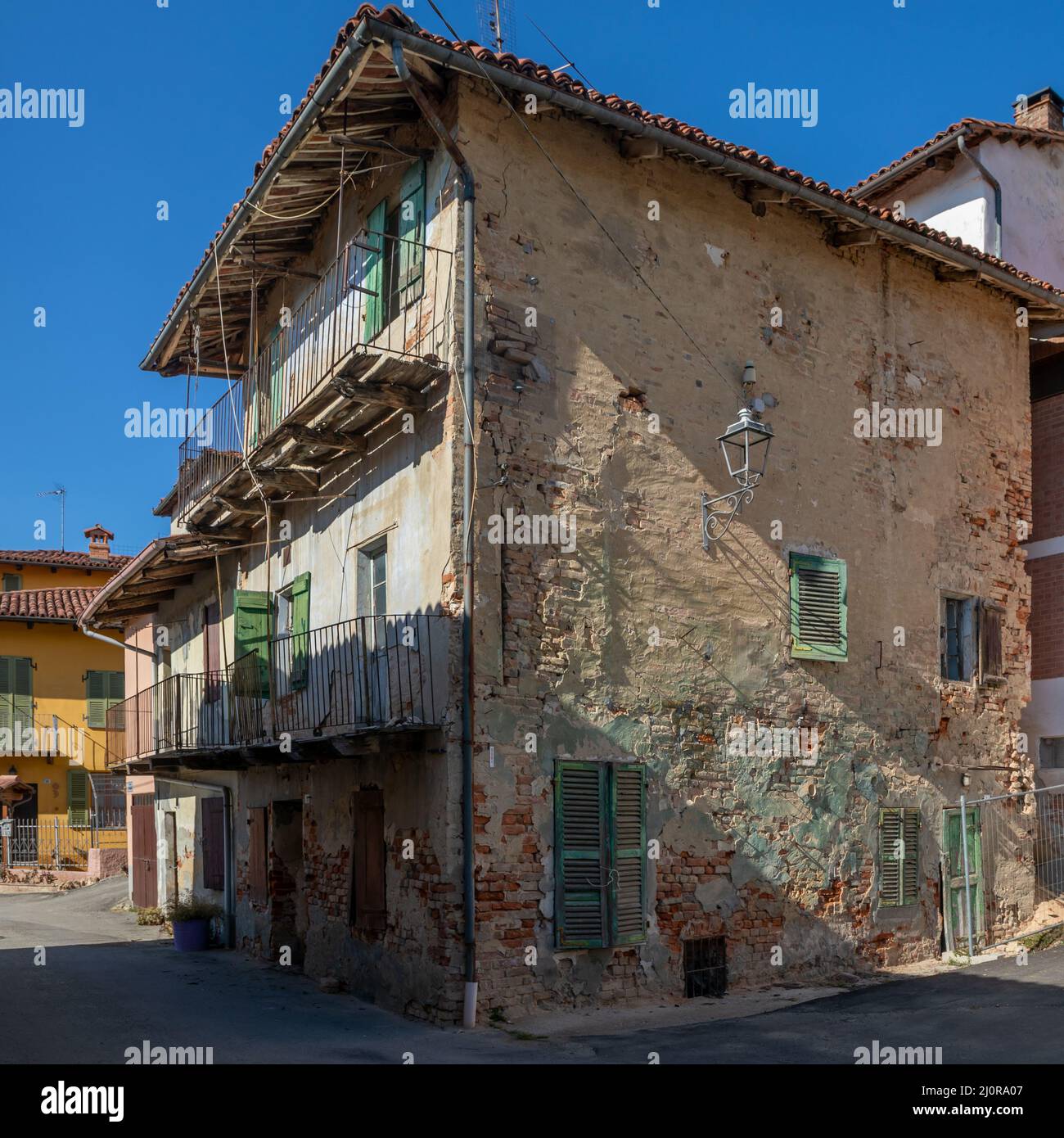 Old houde in Cortanze, Piemonte, Italy Stock Photo