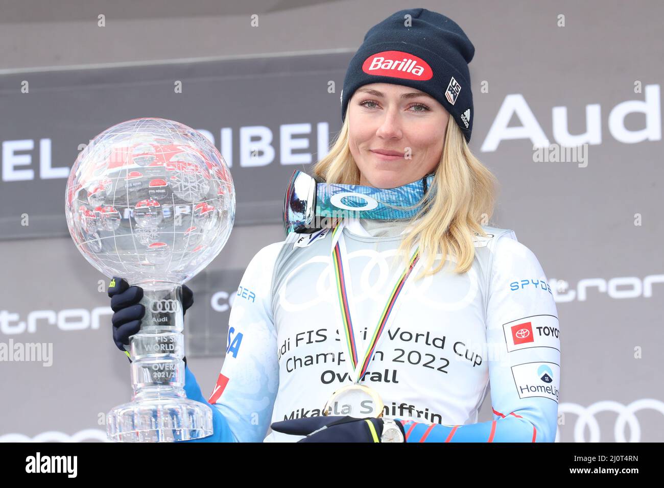 Meribel, France. 20th Mar, 2022. Alpine Ski World Cup finals. General overall  FIS Alpine ski winner US ' Mikaela Shiffrin holds the crystal globe on  podium Credit: Action Plus Sports/Alamy Live News
