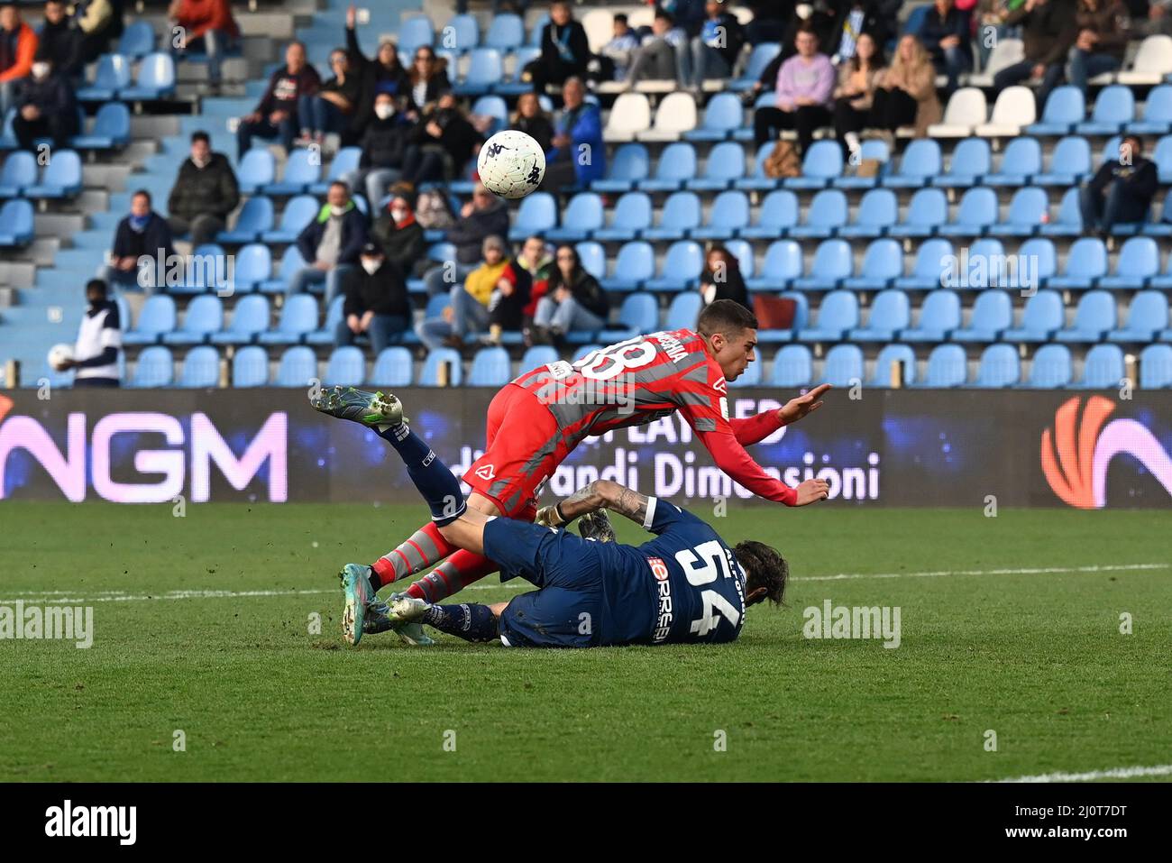 Ferrara, Italy. 20th Mar, 2022. lluca zanimacchia (cremonese) and enrico alfonso (spal) during SPAL vs US Cremonese, Italian soccer Serie B match in Ferrara, Italy, March 20 2022 Credit: Independent Photo Agency/Alamy Live News Stock Photo