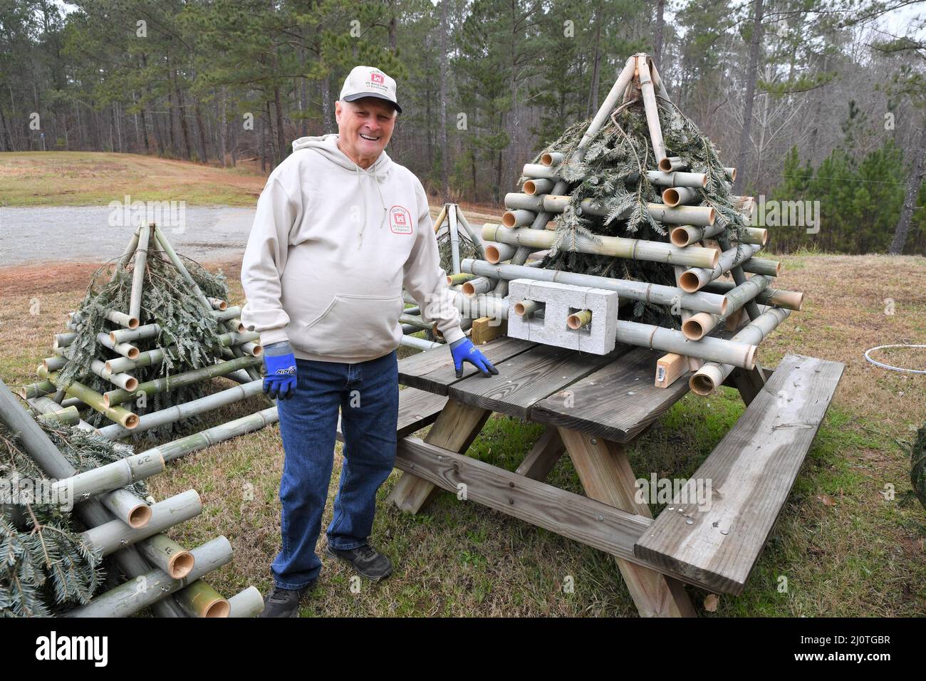 Jimmy Moore, an 81yearold USACE volunteer at Allatoona Lake, poses