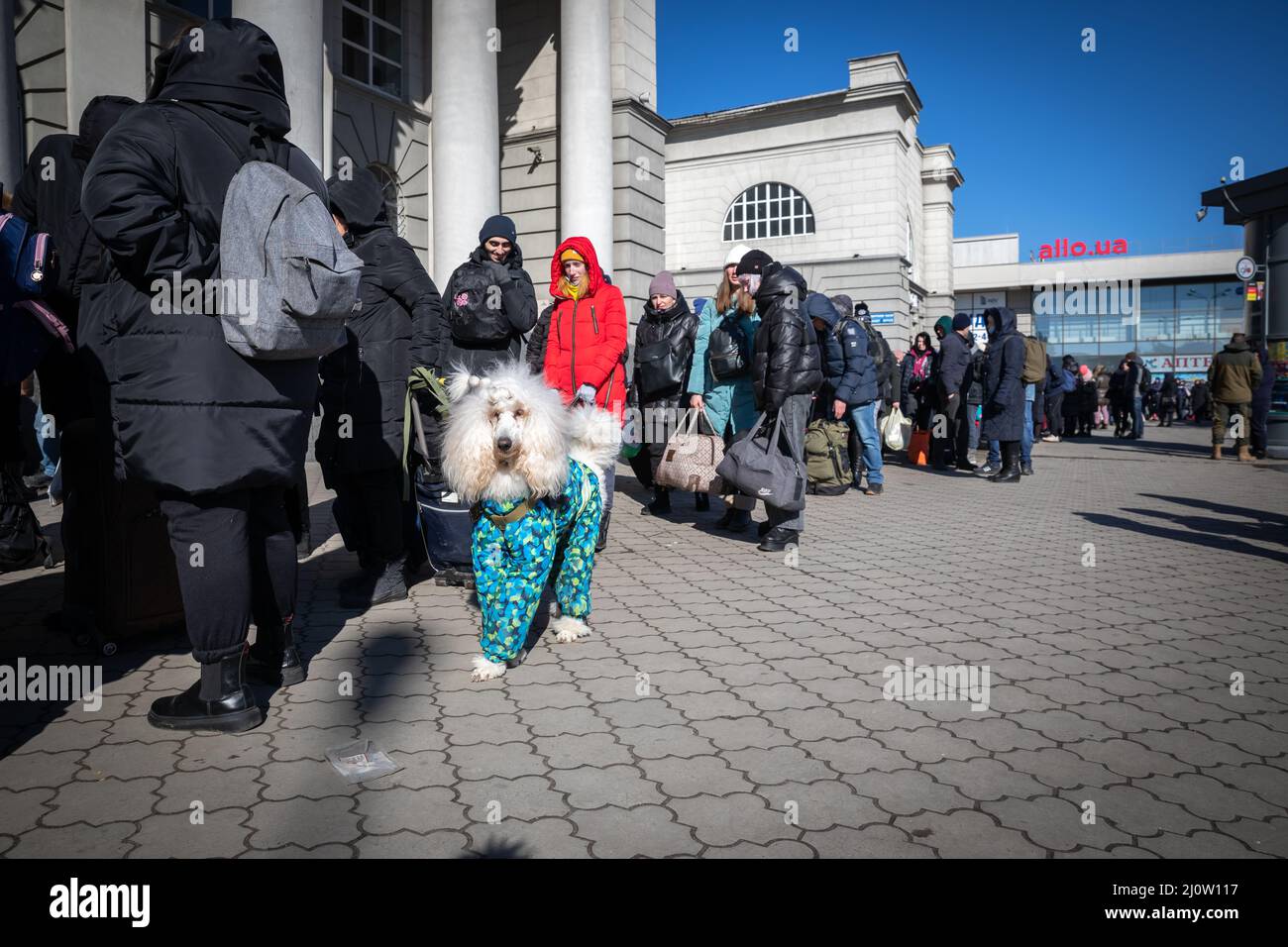 Evacuation of children hi-res stock photography and images - Alamy