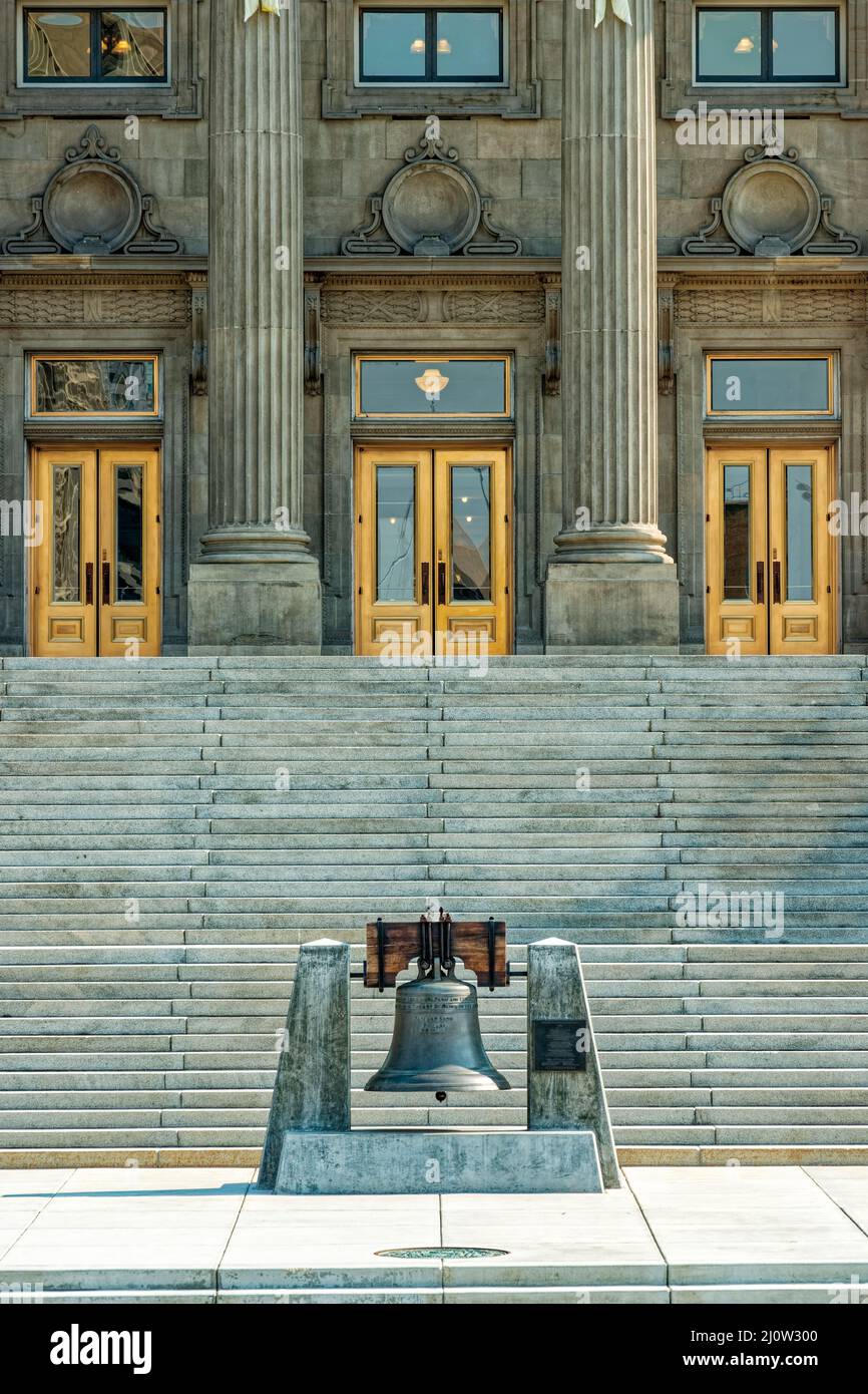 Liberty Bell replica on the front steps of the State Capitol in Boise, Idaho, USA Stock Photo