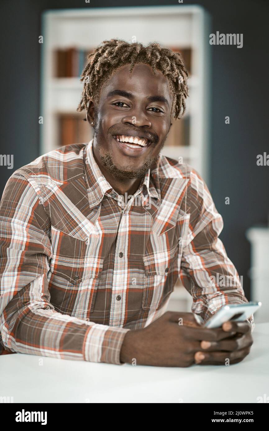 Black man with dreadlocks hi-res stock photography and images - Alamy