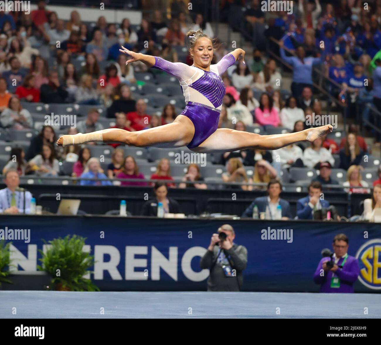 Birmingham, AL, USA. 19th Mar, 2022. LSU's Aleah Finnegan leaps into