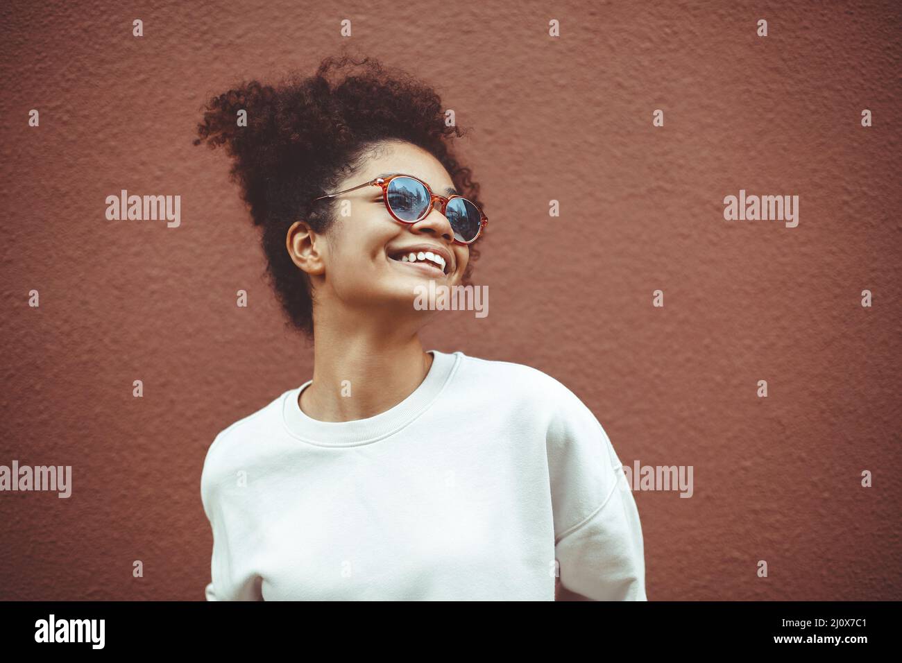 Girl sunglasses ponytail hi-res stock photography and images - Alamy