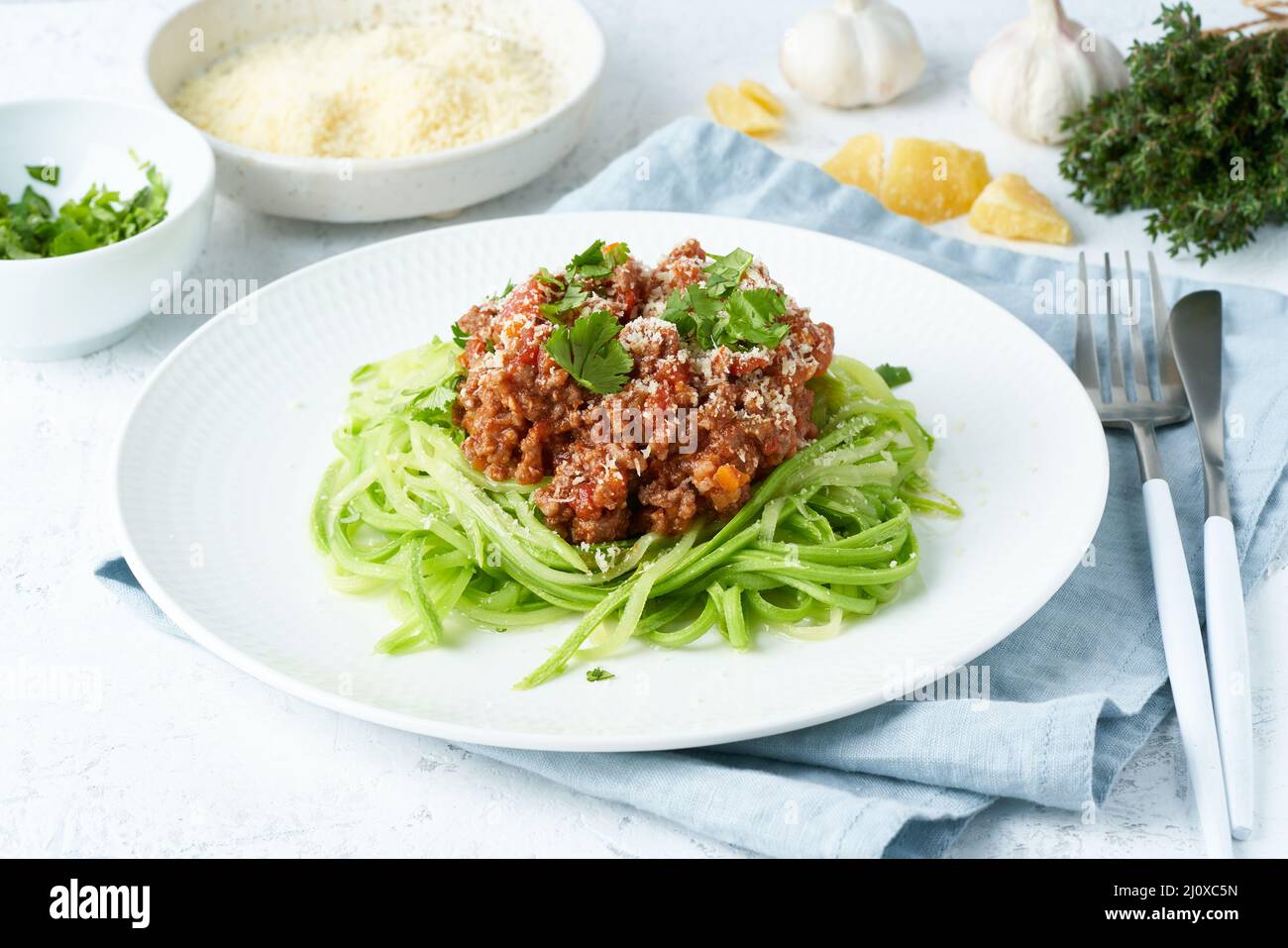 Keto pasta Bolognese with mincemeat and zucchini noodles, fodmap, lchf