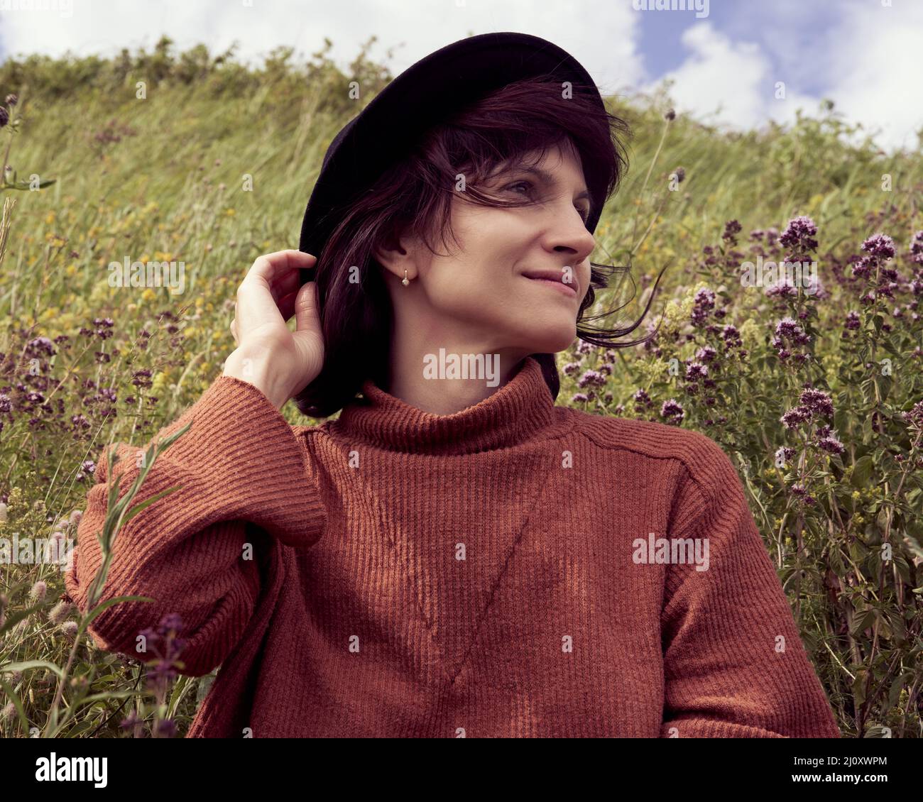 Female with hat hi-res stock photography and images - Alamy
