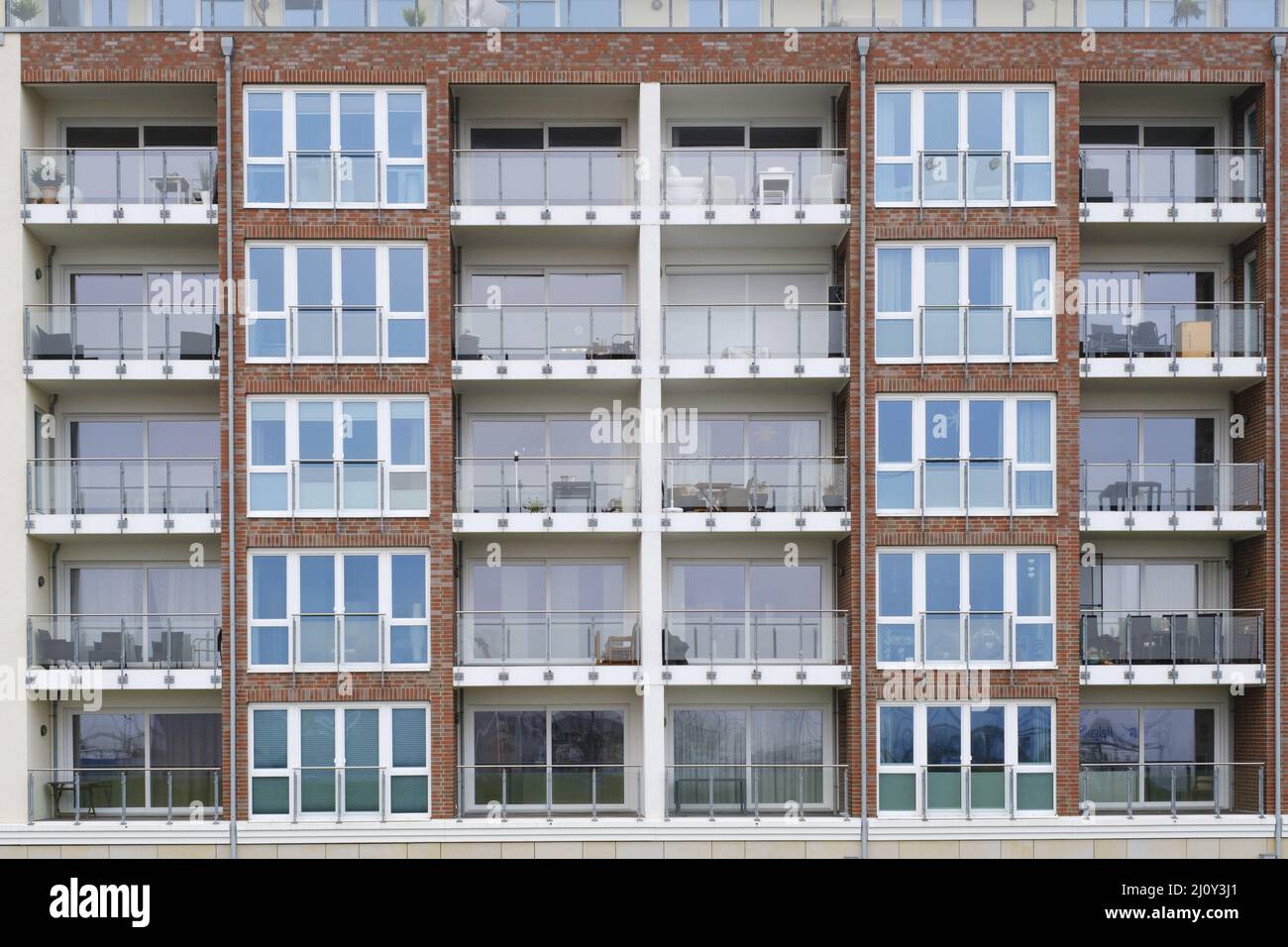 Block of flats balcony hi-res stock photography and images - Alamy