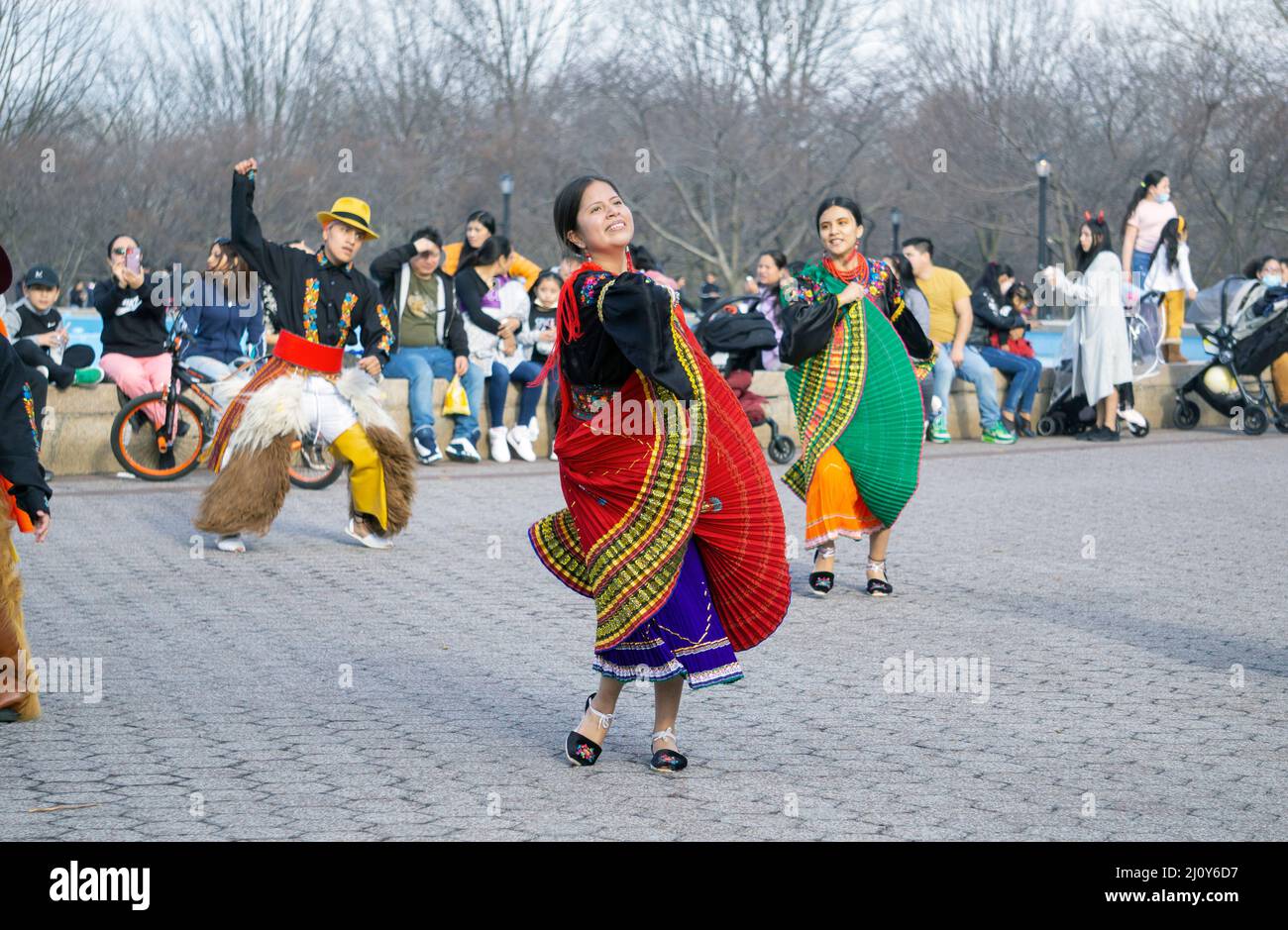 Dancers from Jatary Muzhucuna, an Ecuadorian American music & dance troupe, perform in Flushing Meadows in Queens, New York City. Stock Photo