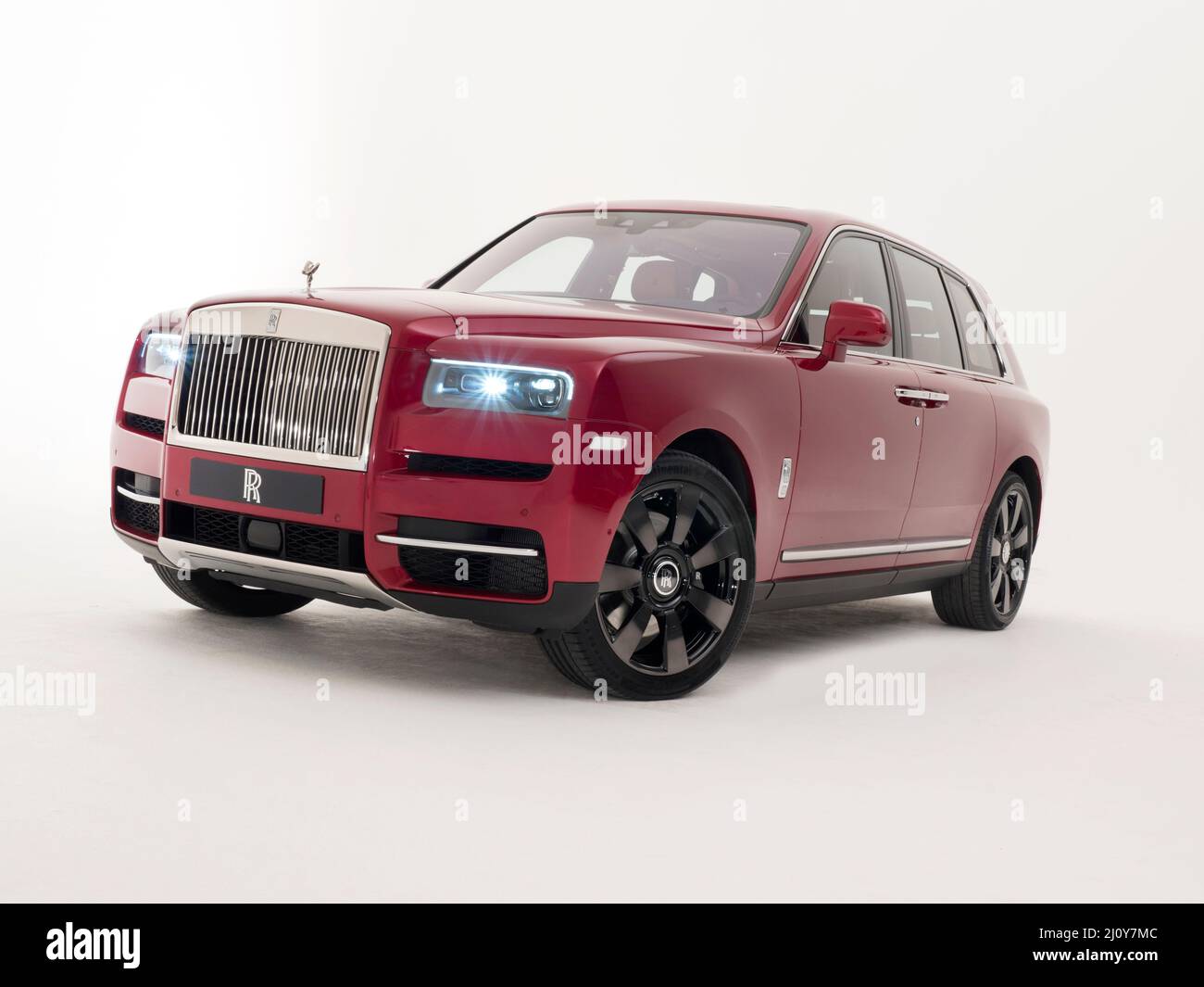 4x4 rolls royce cullinan hi-res stock photography and images - Alamy