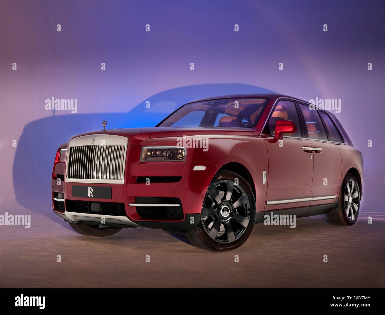 4x4 rolls royce cullinan hi-res stock photography and images - Alamy