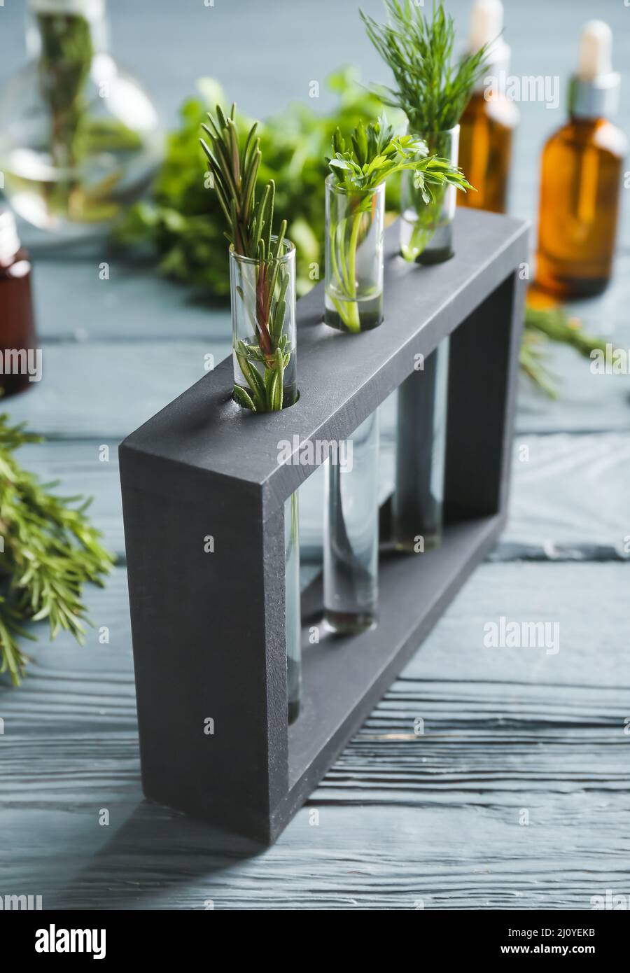 Extraction of essential oils hires stock photography and images Alamy