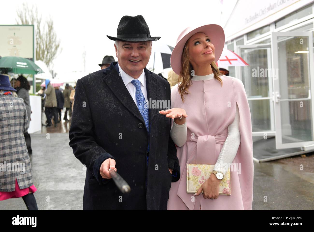 Eamonn Holmes and co presenter Isabel Webster (wearing pink)   Day 2, racing at the Cheltenham Gold Cup Festival at Cheltenham Racecourse.    Ladies d Stock Photo