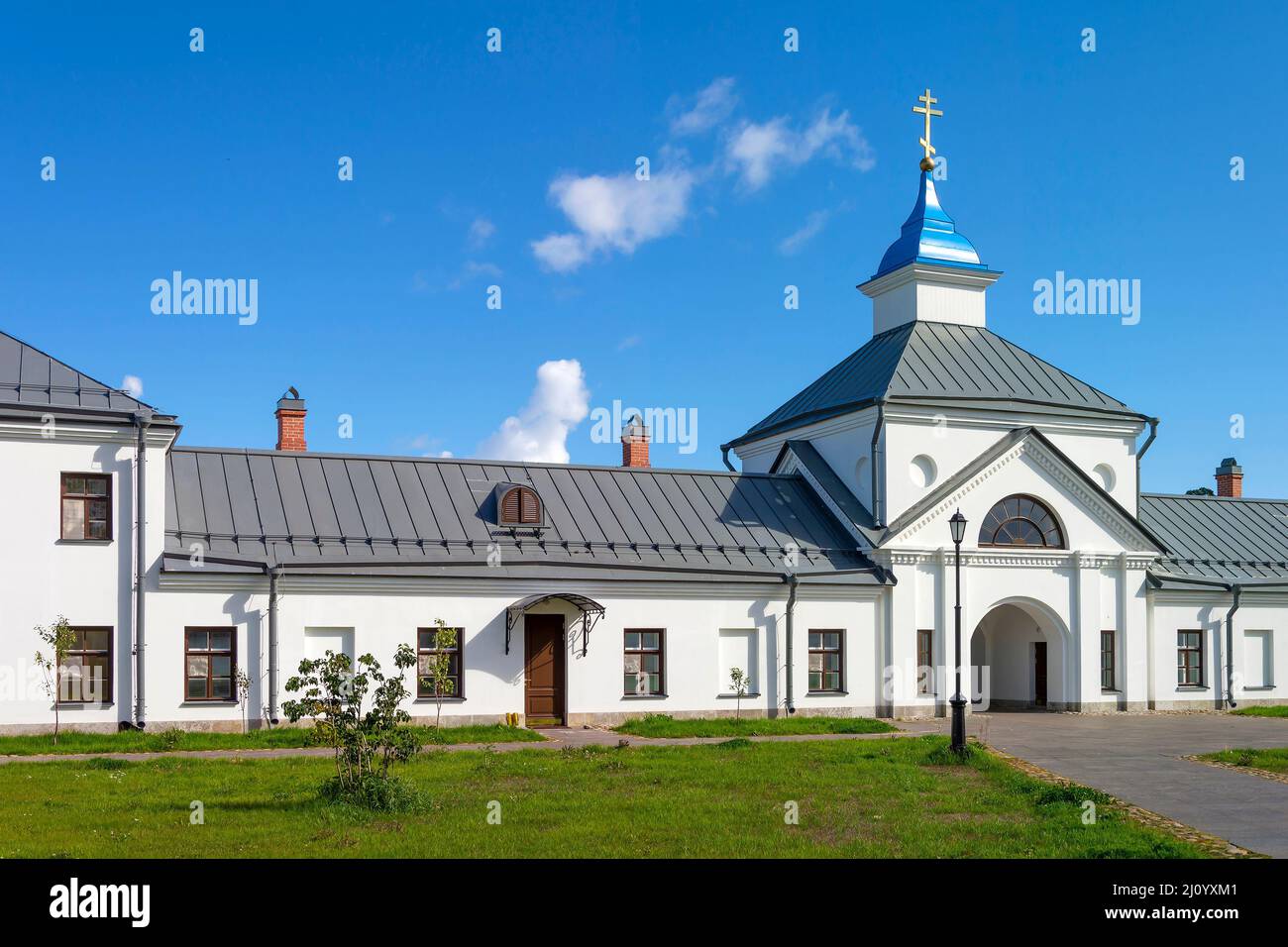 Konevets Island, view from the monastery courtyard to the eastern gate of the Konev Monastery of the Nativity of the Blessed Virgin Mary, recently res Stock Photo