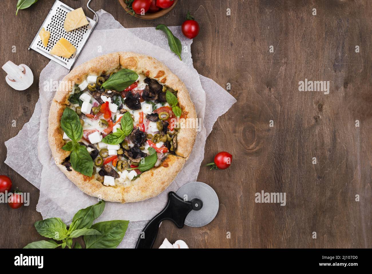 View pizza cutter arrangement Stock Photo